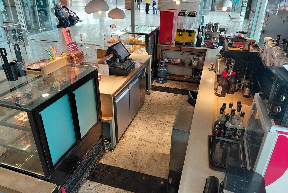 kiosk 5 Ankara YHT Garı Devren Kiralık Kafe – Peron Katı Kiosk Fırsatı